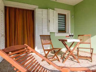 Ferienwohnung für 6 Personen (100 m²) in Okrug Gornji 4/10