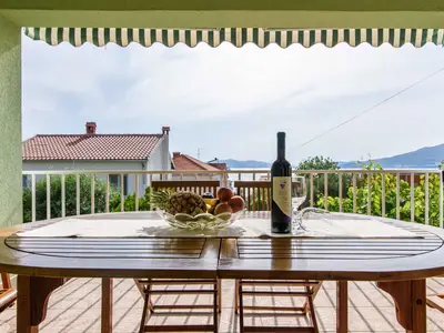 Ferienwohnung für 5 Personen (74 m²) in Okrug Gornji 2/10