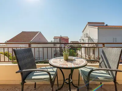Ferienwohnung für 3 Personen (35 m²) in Okrug Gornji 3/10
