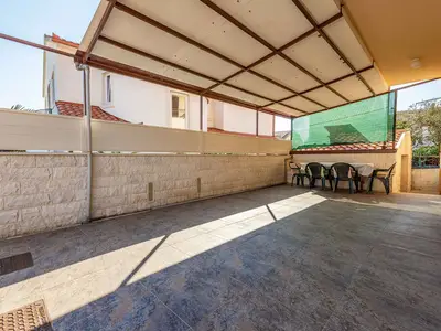 Ferienwohnung für 3 Personen (35 m²) in Okrug Gornji 8/10