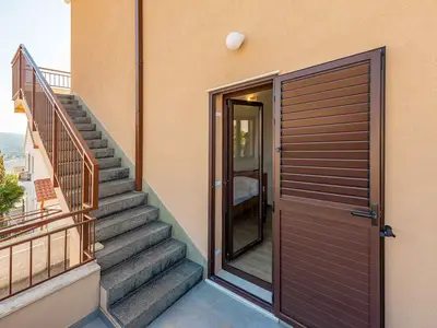 Ferienwohnung für 3 Personen (35 m²) in Okrug Gornji 10/10