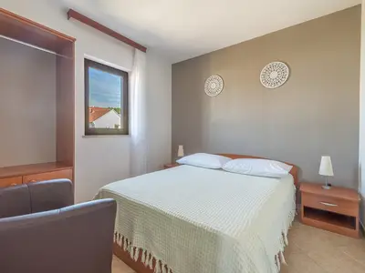 Ferienwohnung für 2 Personen (40 m²) in Okrug Gornji 6/10
