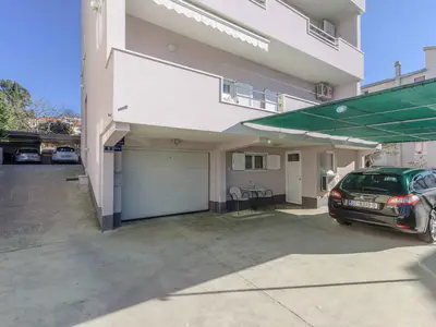 Ferienwohnung für 2 Personen (32 m²) in Okrug Gornji 8/10