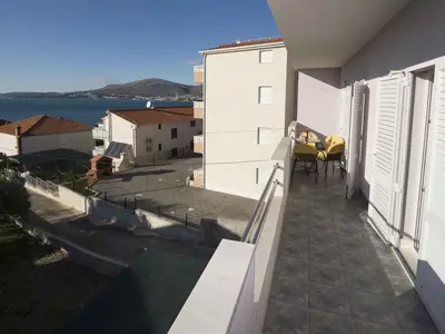 Ferienwohnung für 4 Personen (100 m²) in Okrug Gornji 4/10