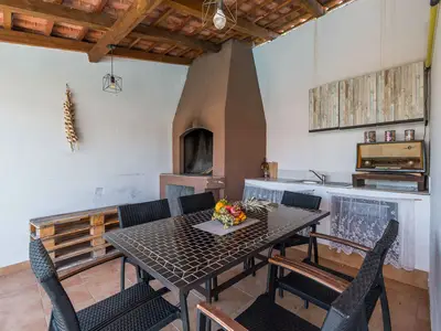 Ferienwohnung für 8 Personen (140 m²) in Okrug Gornji 3/10