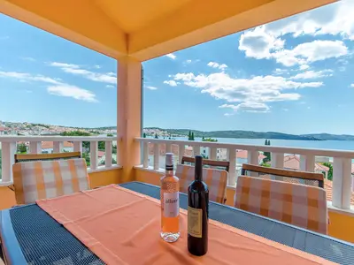 Ferienwohnung für 8 Personen (100 m²) in Okrug Gornji 4/10