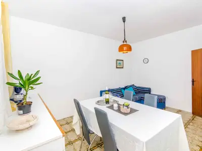 Ferienwohnung für 5 Personen (70 m²) in Okrug Gornji 8/10