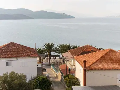 Ferienwohnung für 4 Personen (100 m²) in Okrug Gornji 3/10