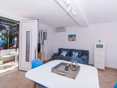 Ferienwohnung für 2 Personen (35 m²) in Okrug Gornji 6/10