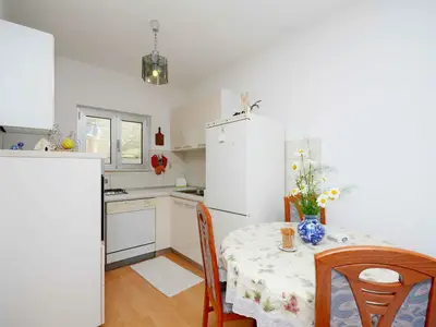 Ferienwohnung für 2 Personen (40 m²) in Okrug Gornji 5/10