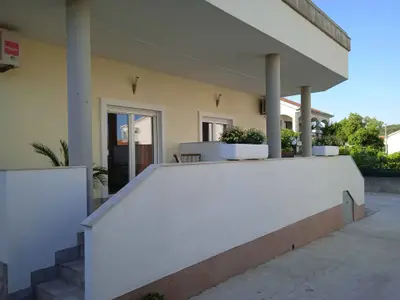 Ferienwohnung für 2 Personen (23 m²) in Okrug Gornji 3/10