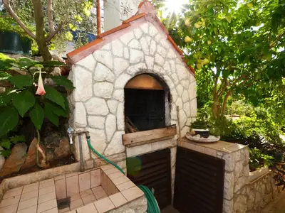 Ferienwohnung für 5 Personen (56 m²) in Okrug Gornji 5/10