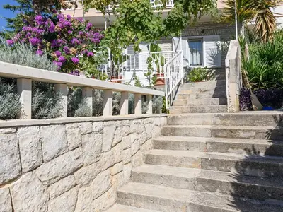 Ferienwohnung für 4 Personen (40 m²) in Okrug Gornji 8/10