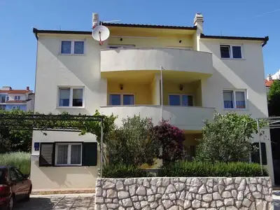 Ferienwohnung für 2 Personen (45 m²) in Okrug Gornji 1/10