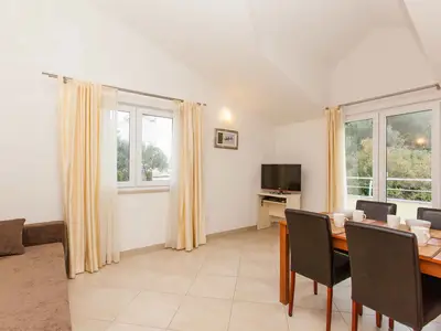 Ferienwohnung für 4 Personen (40 m²) in Okrug Gornji 7/10