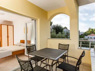 Ferienwohnung für 4 Personen (40 m²) in Okrug Gornji 4/10