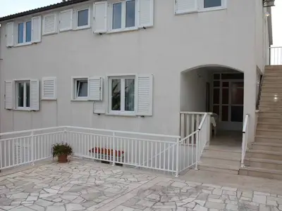 Ferienwohnung für 4 Personen (50 m²) in Okrug Gornji 6/10