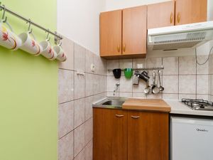 24058124-Ferienwohnung-2-Okuklje-300x225-3