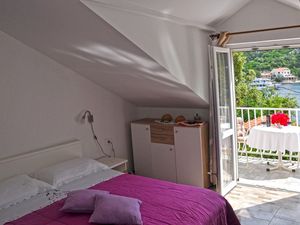 24058262-Ferienwohnung-2-Okuklje-300x225-2