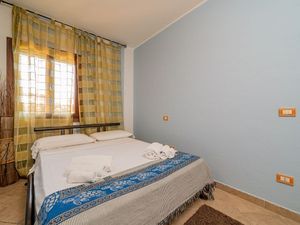 23550342-Ferienwohnung-4-Olbia-300x225-5