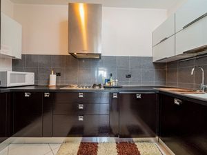 23550342-Ferienwohnung-4-Olbia-300x225-5