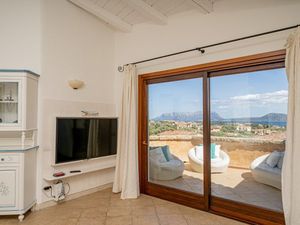 23564886-Ferienwohnung-6-Olbia-300x225-4