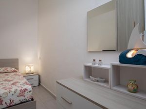 23674354-Ferienwohnung-4-Olbia-300x225-2