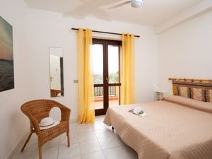 24044685-Ferienwohnung-6-Olbia-300x225-2