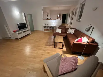Ferienwohnung für 7 Personen (175 m²) in Oldenburg (Oldenburg) 1/10