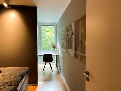 Schlafzimmer mit Arbeitszimmer