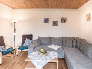 23096775-Ferienwohnung-8-Oldenswort-300x225-3