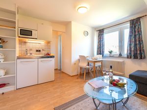 23718484-Ferienwohnung-2-Oldsum-300x225-2