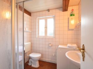 23881822-Ferienwohnung-4-Oldsum-300x225-5