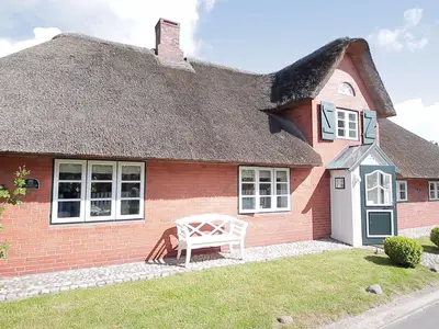 Ferienwohnung für 5 Personen (90 m²) in Oldsum 1/10