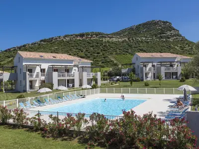 PoolOfHouse