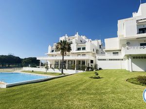 Ferienwohnung für 8 Personen (154 m²) in Olhos De Água