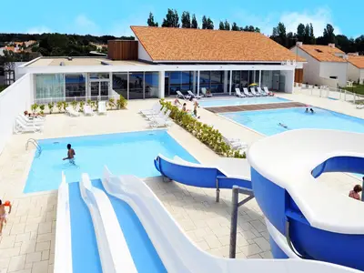 PoolOfHouse