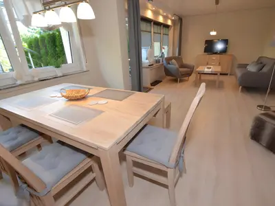 Photo, INSIDE, OUTSIDE