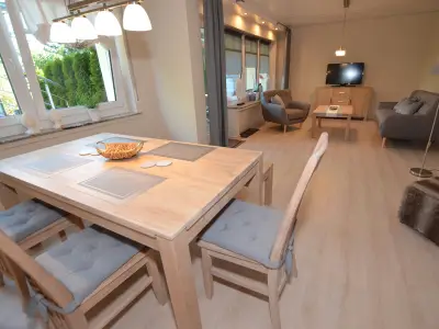 Photo, INSIDE, OUTSIDE