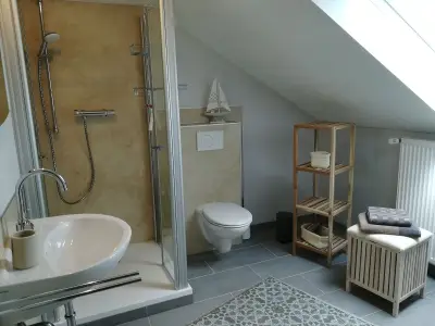 INSIDE, BATHROOM