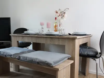 Photo, INSIDE, OUTSIDE