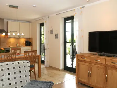 Photo, INSIDE, OUTSIDE