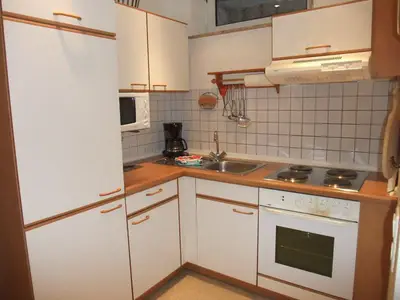 KITCHEN, INSIDE