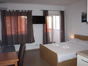 Ferienwohnung für 3 Personen (25 m²) in Omiš
