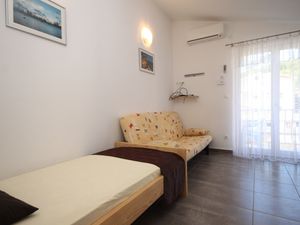 Ferienwohnung für 3 Personen (27 m²) in Omiš
