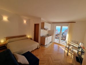 Ferienwohnung für 3 Personen (17 m²) in Omiš