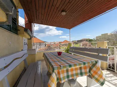 Ferienwohnung für 4 Personen (50 m²) in Omiš 1/10