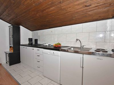 Ferienwohnung für 8 Personen (110 m²) in Omiš 5/10