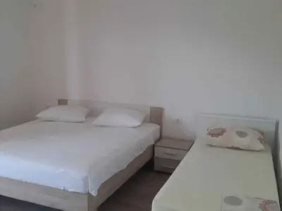 Ferienwohnung für 6 Personen (85 m²) in Stanići 7/10