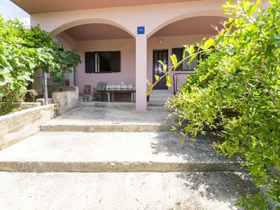 Ferienwohnung für 4 Personen (40 m²) in Stanići 4/10